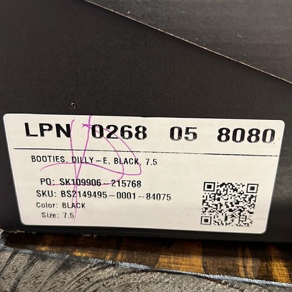 Shoedazzle Booties  - Picture 8 of 8